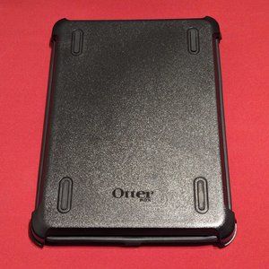OtterBox Defender Case/Stand for iPad 6***